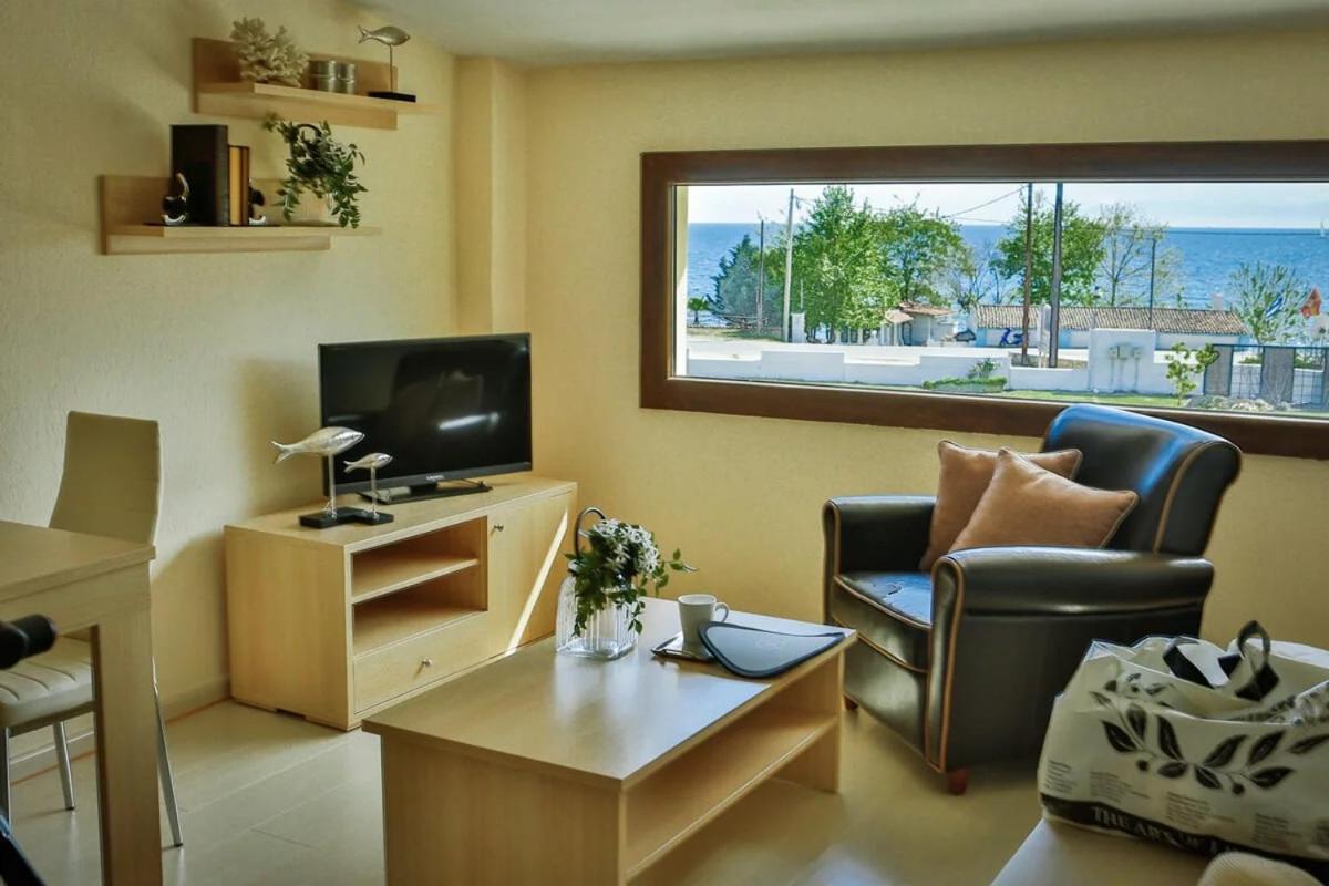 Stigmes Villas & Suites Néa Szkióni Kültér fotó